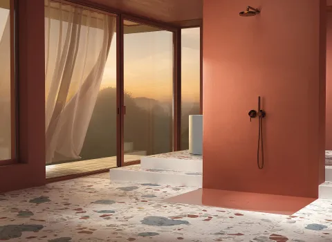 Badezimmer mit farbiger Duschfliese BetteAir.