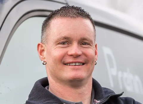 Enrico Flügge, Projekttechniker und Mitarbeiter in der Projektleitung Neubau & Sanierung bei der Prehn & von Hoeßlin GmbH & Co. KG.